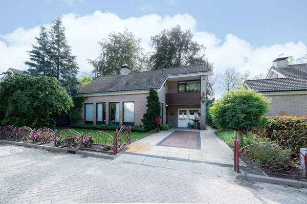 Te koop: Mgr. Van Hooydonklaan 3, 4741 DJ Hoeven